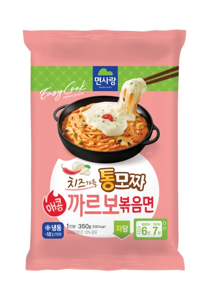 시뮬 치즈가득통모짜 매콤까르보볶음면